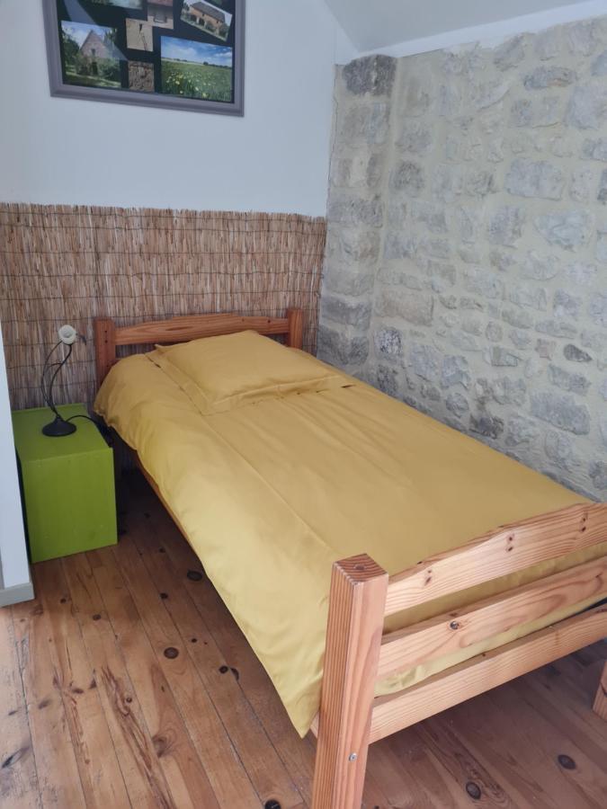 Bed and Breakfast Domaine De La Cour Vautier Mandeville-en-Bessin Exterior foto